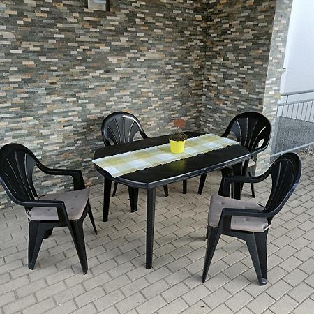 Ferienwohnung Karola Beim Legoland Ichenhausen Exterior foto